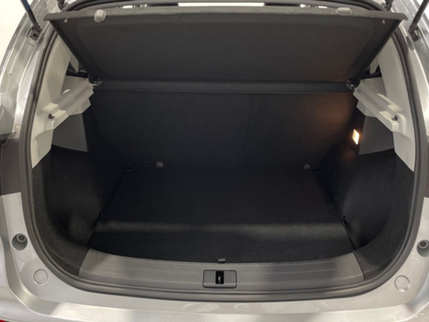 MG ZS 1.5 Luxury 78 kW (106 CV)