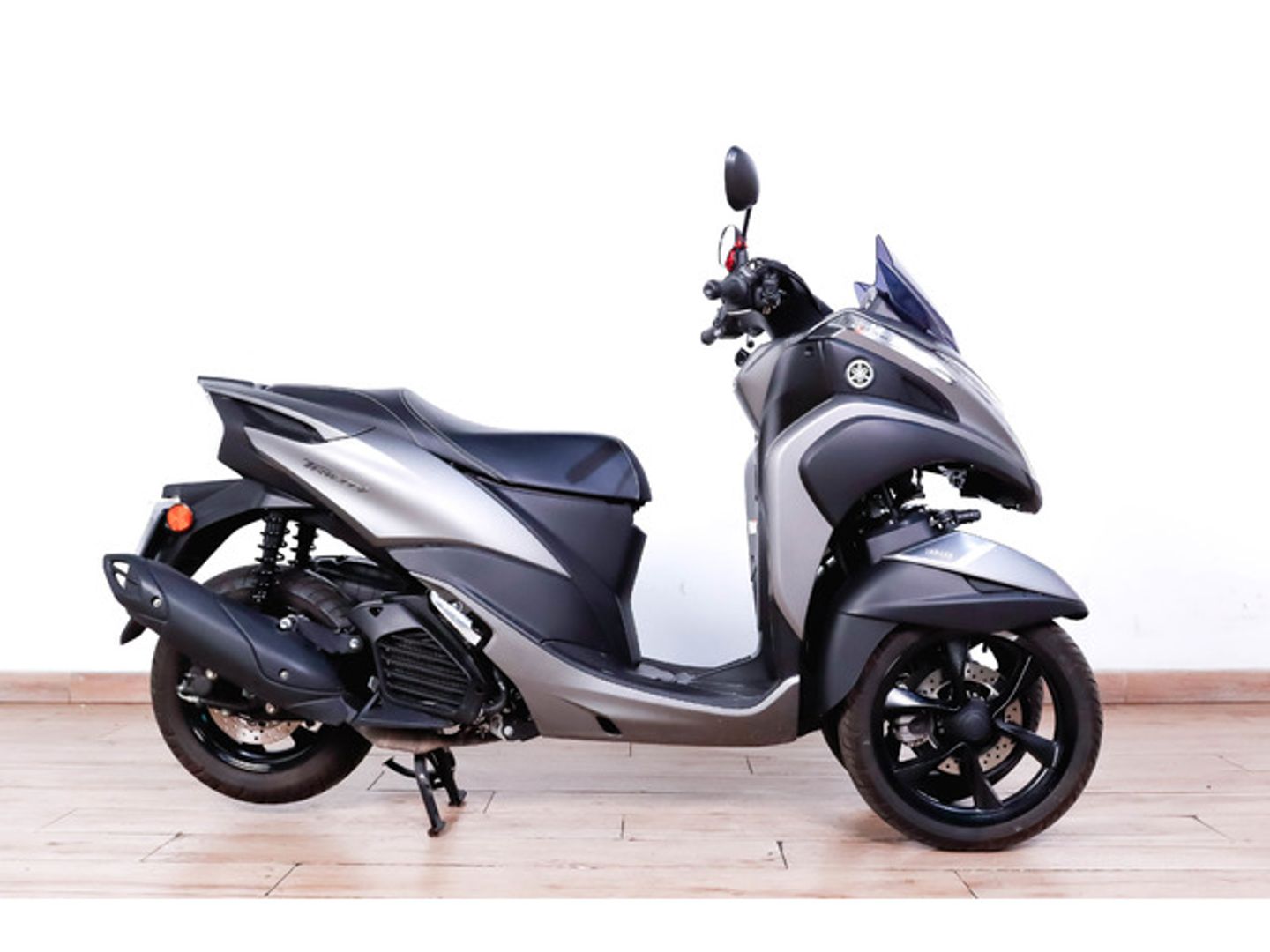 Yamaha Tricity 125 Gris Motorcycle