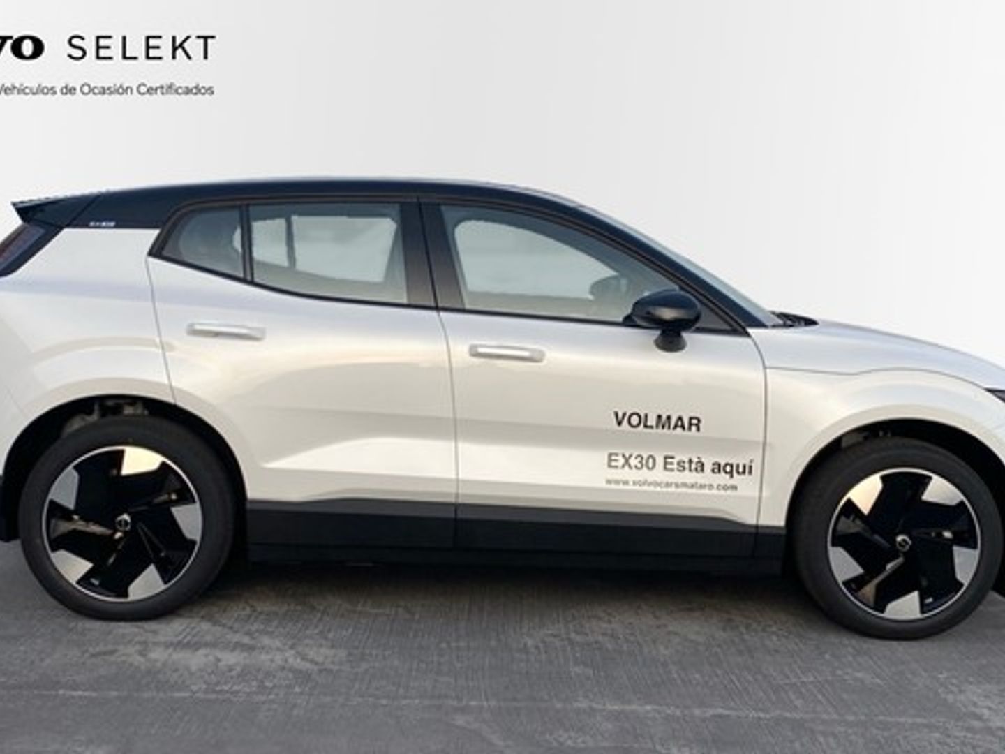 Volvo EX30 Single Motor Extended Range Ultra Auto 200 kW (272 CV)