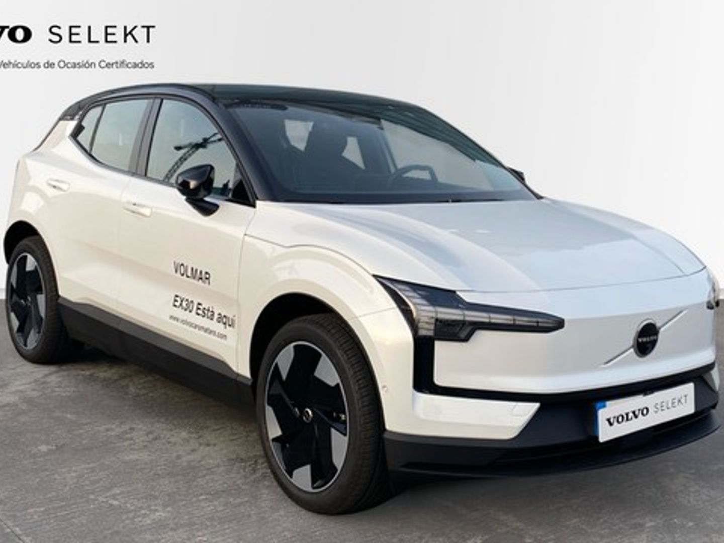 Volvo EX30 Single Motor Extended Range Ultra Auto 200 kW (272 CV)