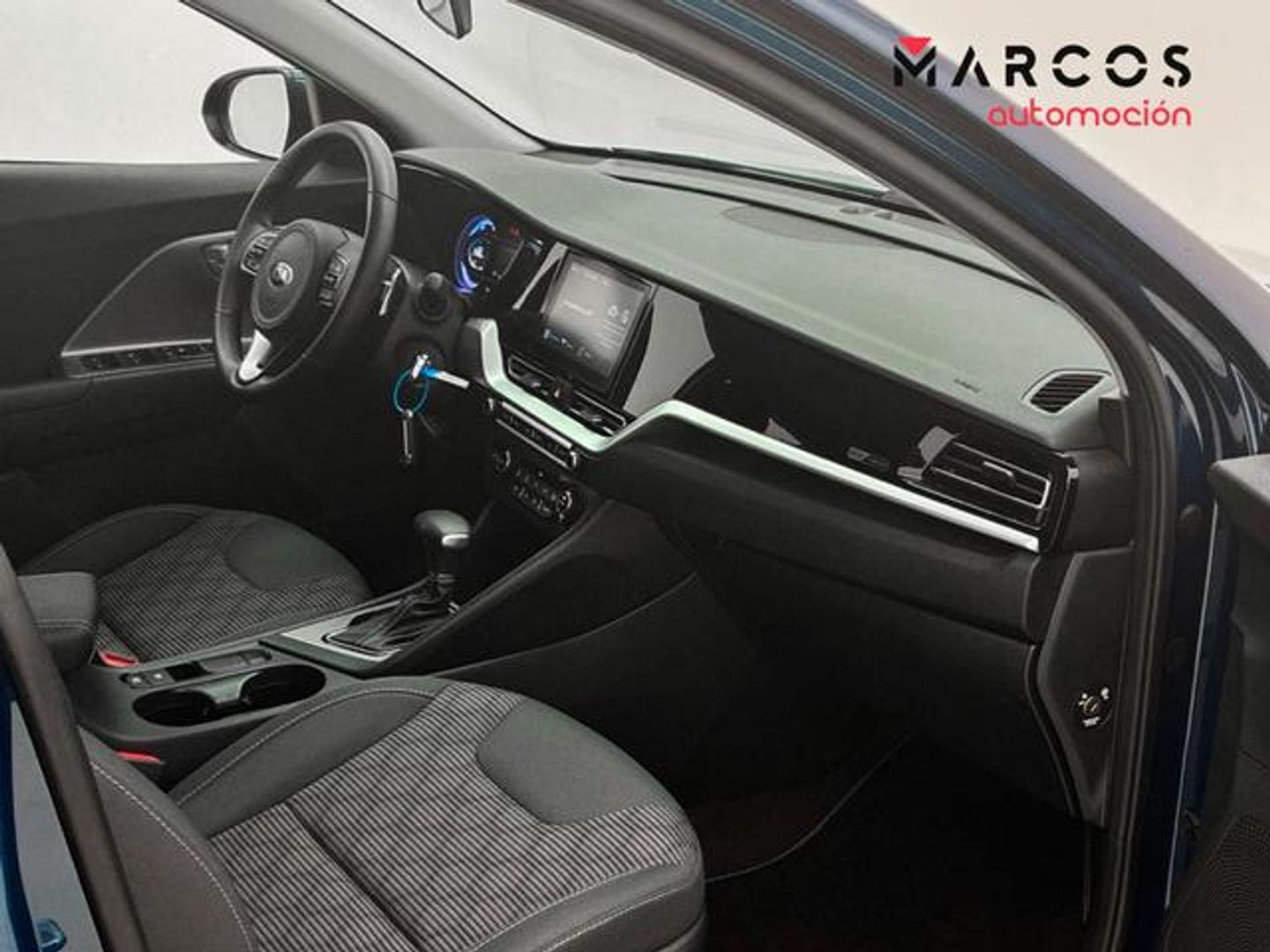 Kia Niro 1.6 GDi HEV Concept 104 kW (141 CV)