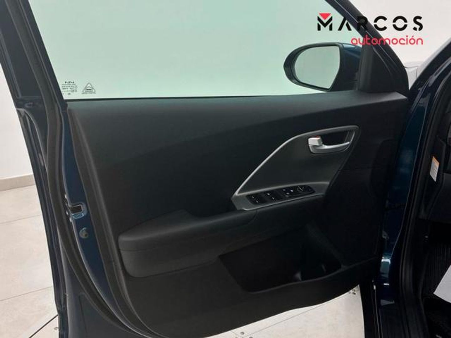 Kia Niro 1.6 GDi HEV Concept 104 kW (141 CV)