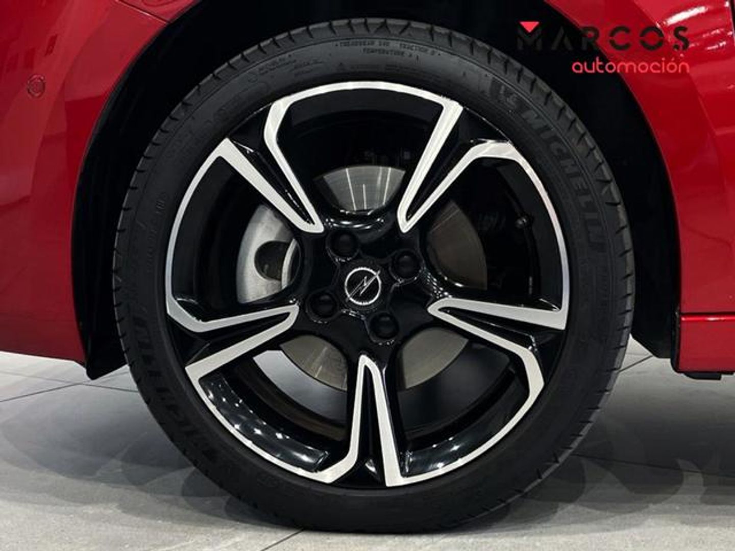 Opel Corsa 1.2 T XHL GS eDCT 74 kW (100 CV)