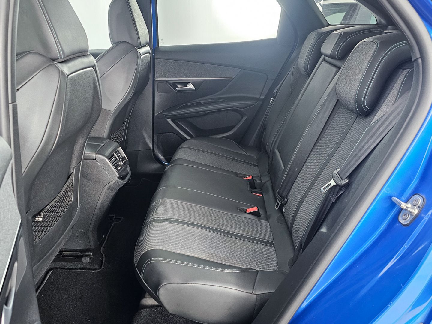 Peugeot 3008 BlueHDi 130 S&S Allure Pack EAT8 96 kW (130 CV)