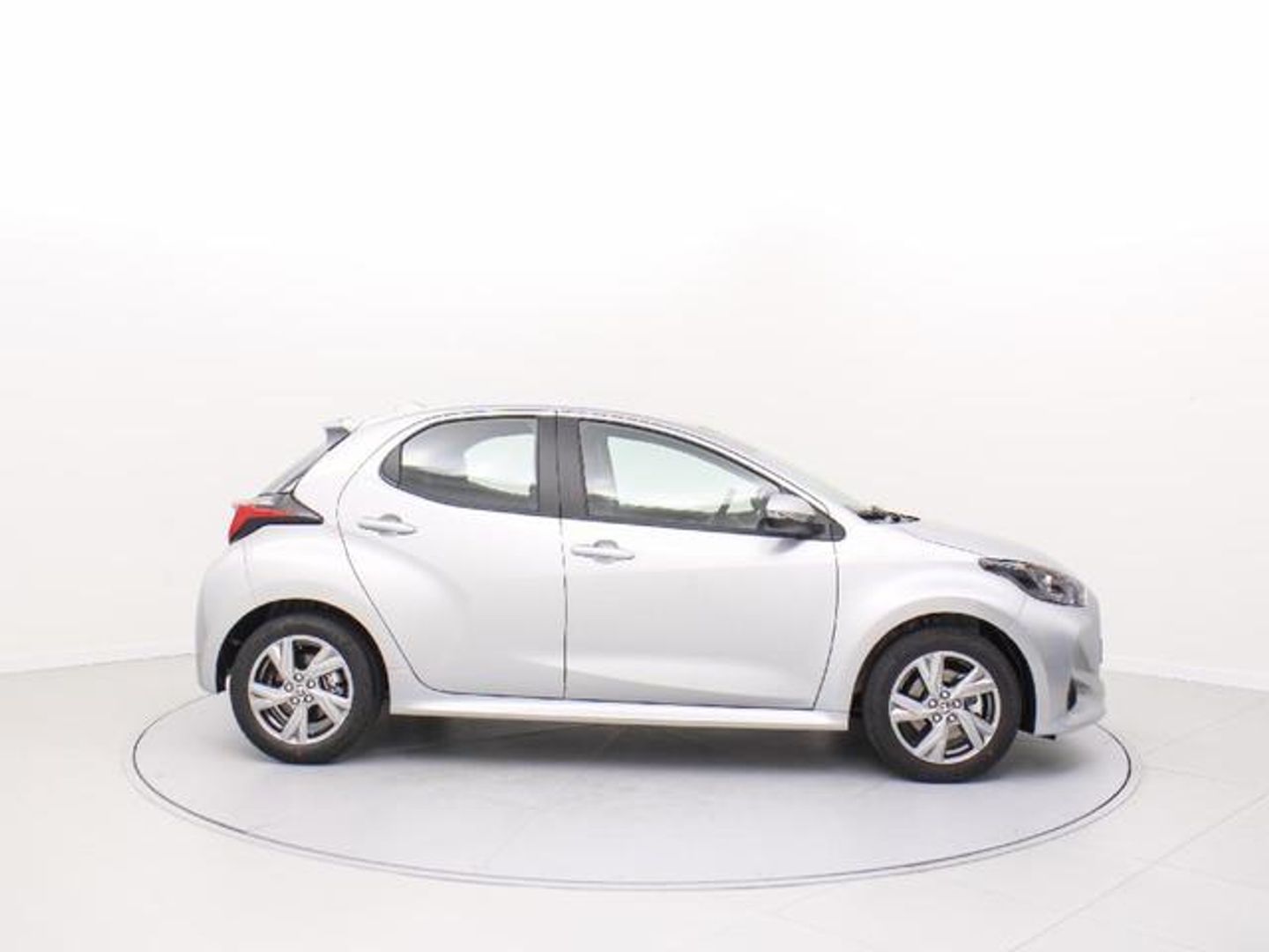 Toyota Yaris 120H Active Plus 85 kW (116 CV)