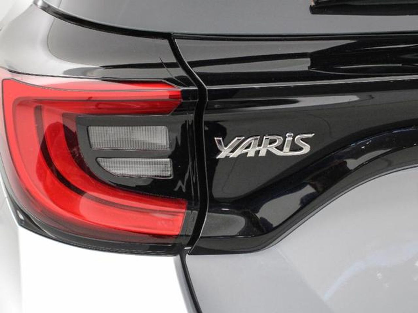Toyota Yaris 120H Active Plus 85 kW (116 CV)