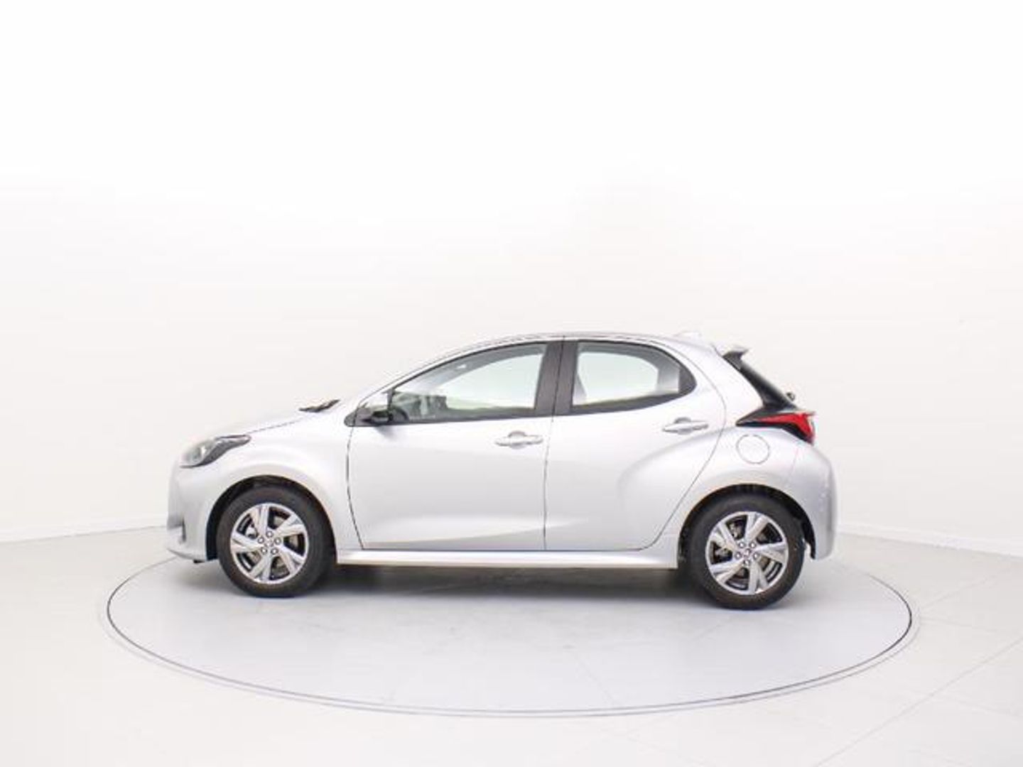 Toyota Yaris 120H Active Plus 85 kW (116 CV)