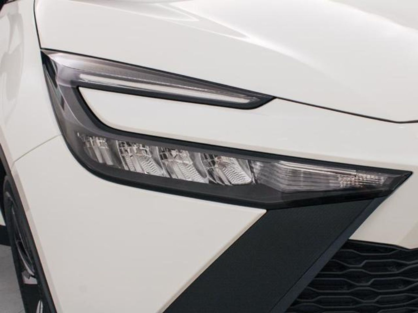 Toyota C-HR 140H Advance 103 kW (140 CV)