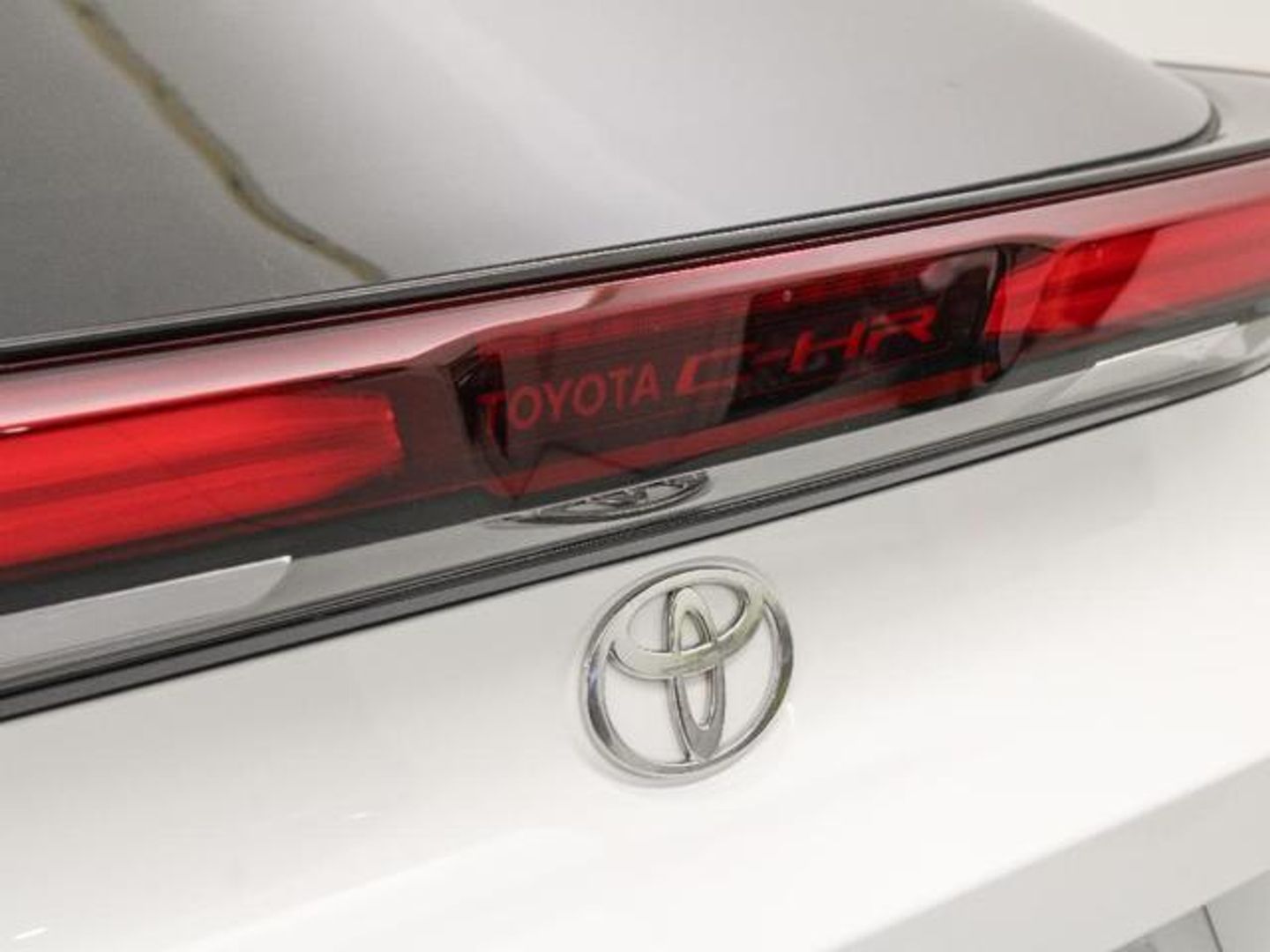 Toyota C-HR 140H Advance 103 kW (140 CV)