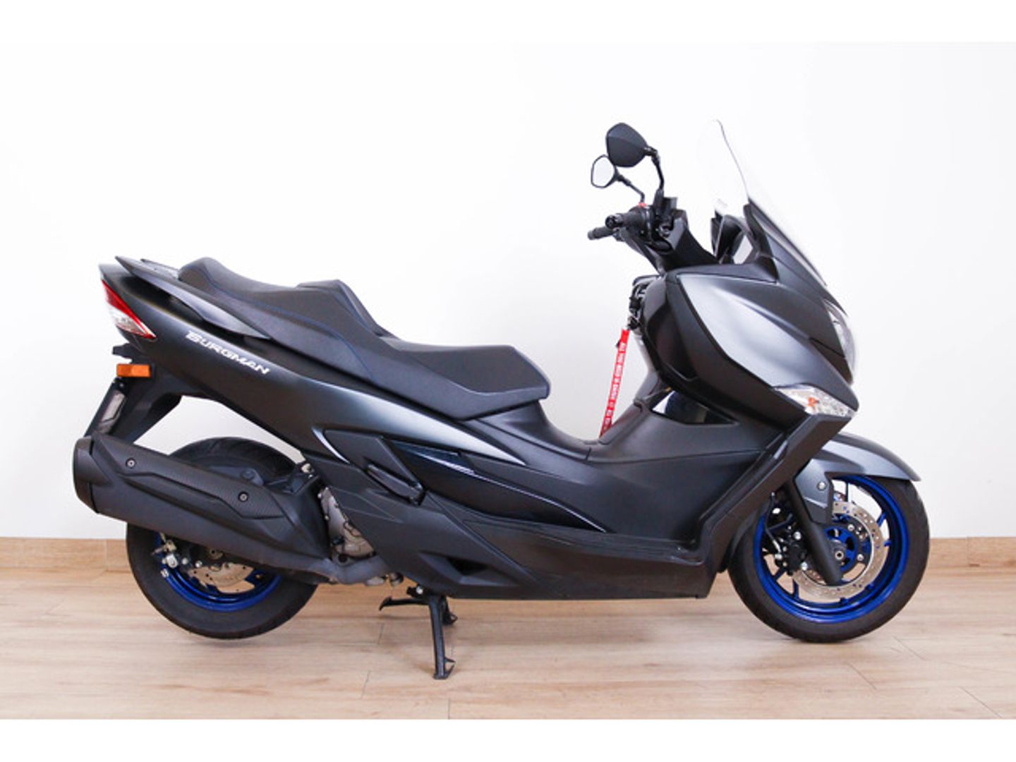 Suzuki Burgman 400 Negro Motorcycle