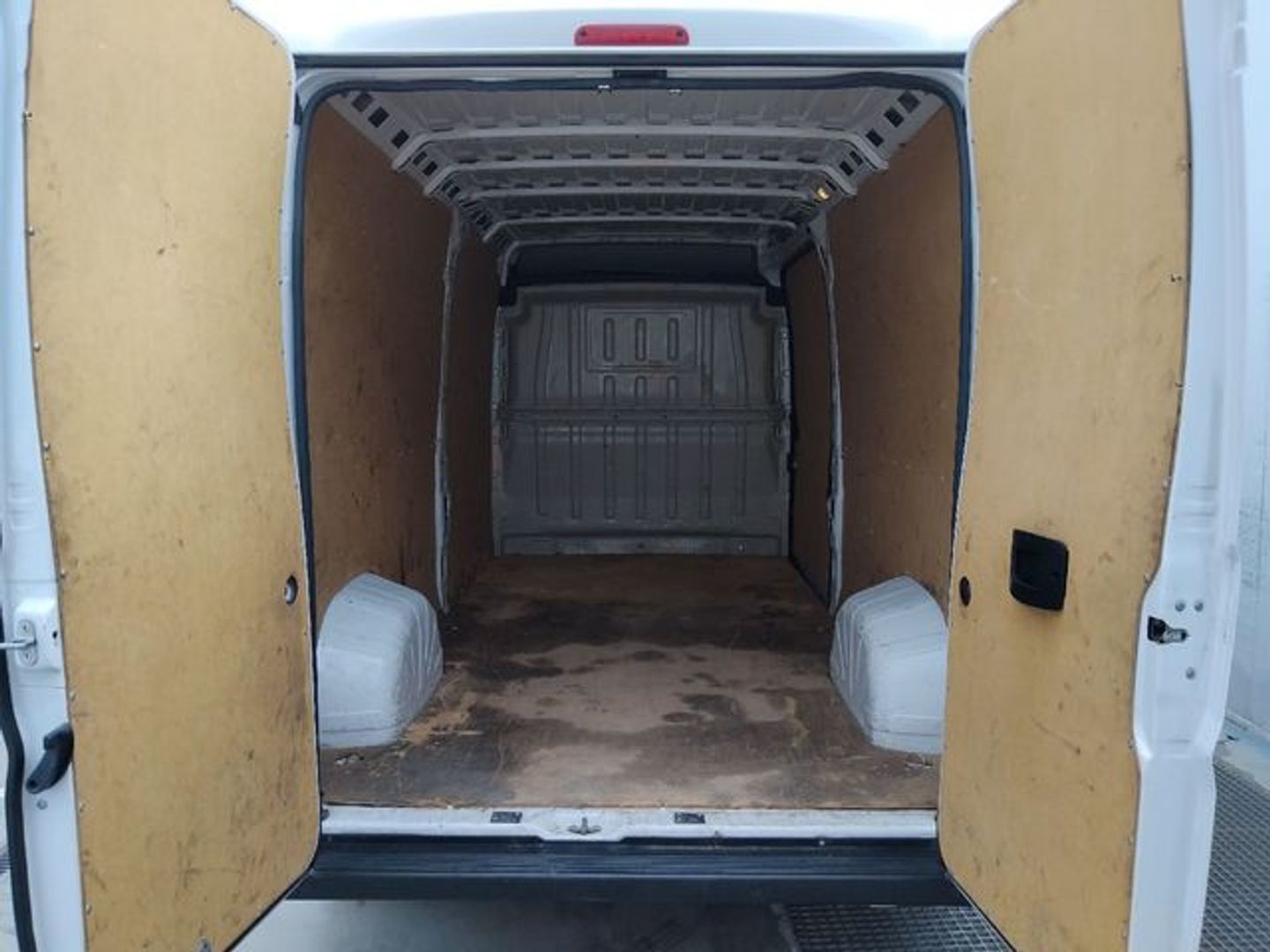 Peugeot Boxer Furgon BlueHDi 140 S&S Pack 335 L3 H2 103 kW (140 CV)