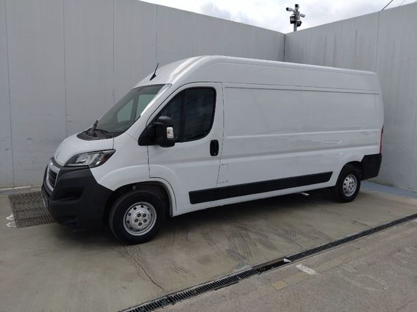 Peugeot Boxer Furgon BlueHDi 140 S&S Pack 335 L3 H2 103 kW (140 CV)