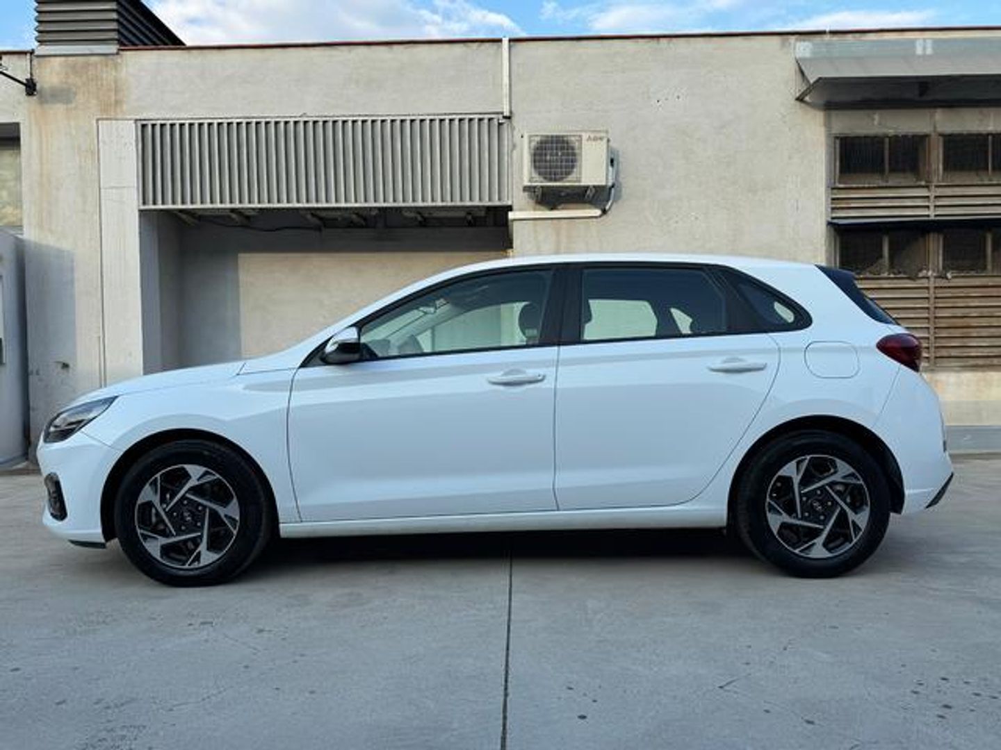 Hyundai i30 1.0 TGDI 48V Klass 74 kW (100 CV)