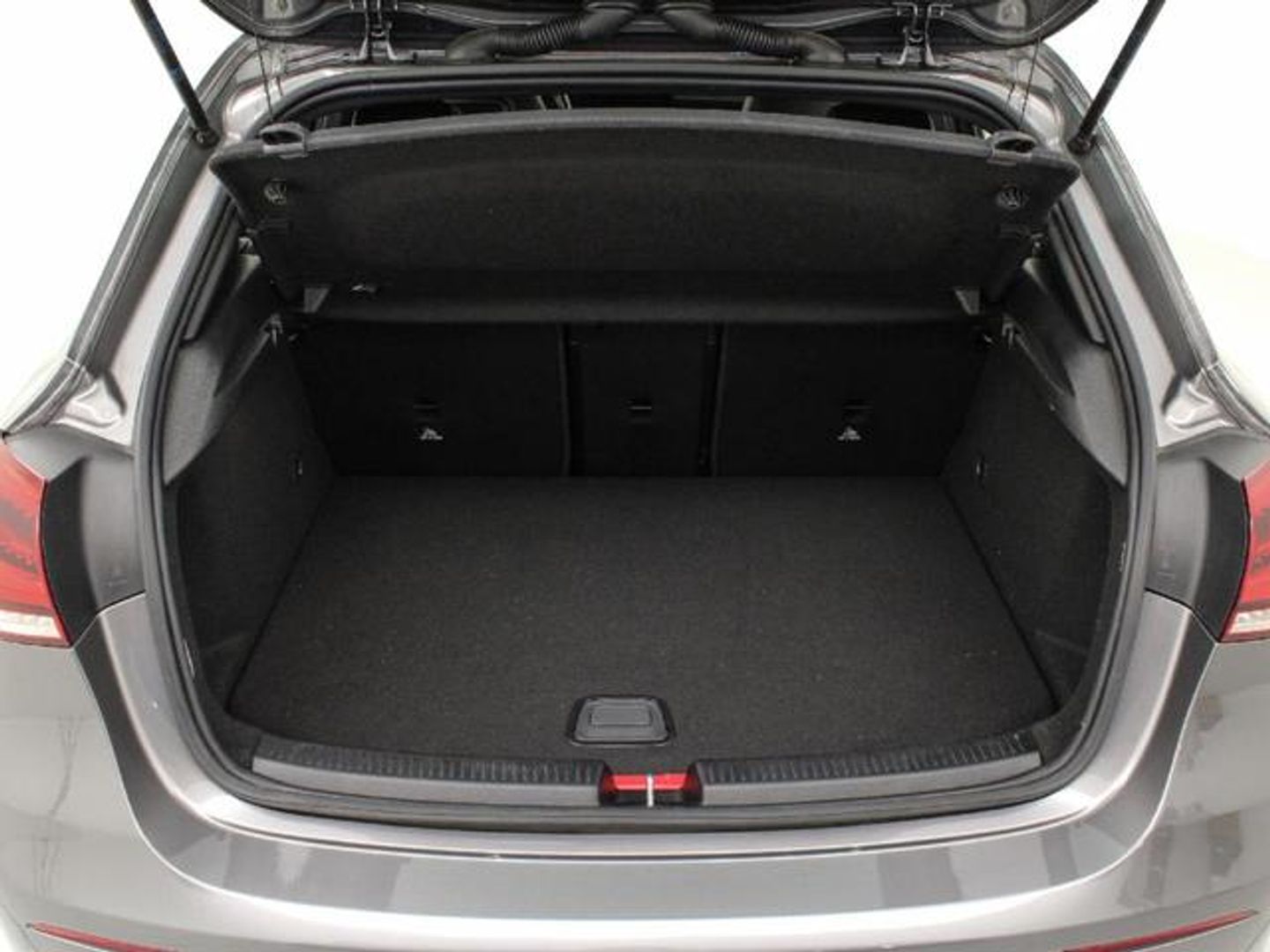 Mercedes-Benz Clase A 250 e 160 kW (218 CV)