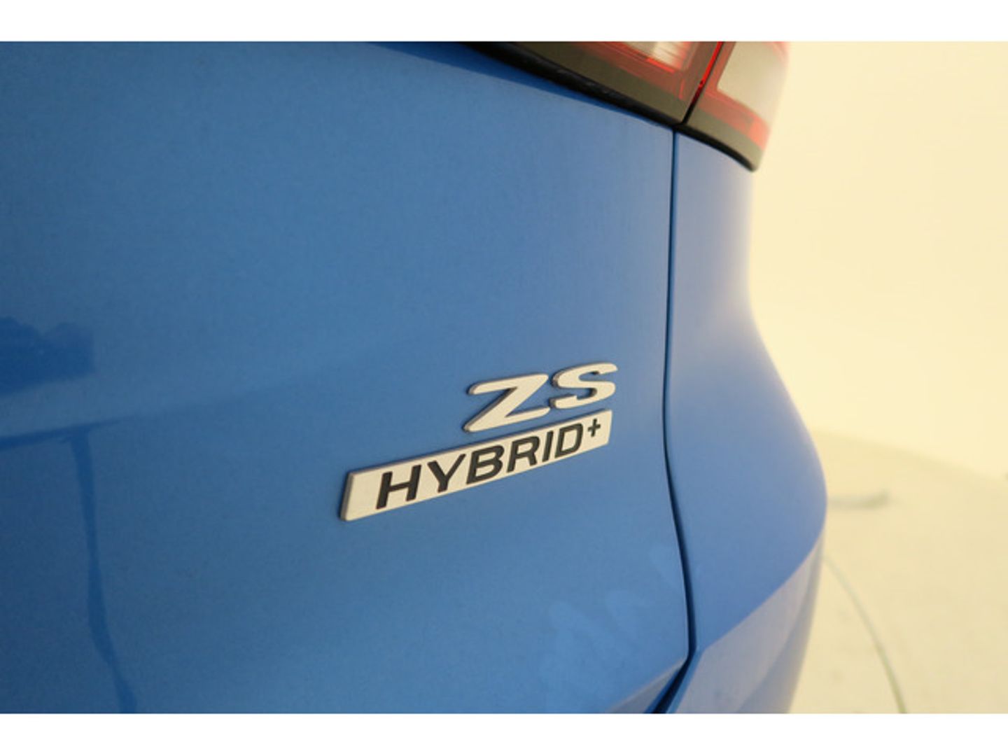 MG ZS 1.5 Hybrid Luxury 145 kW (197 CV)