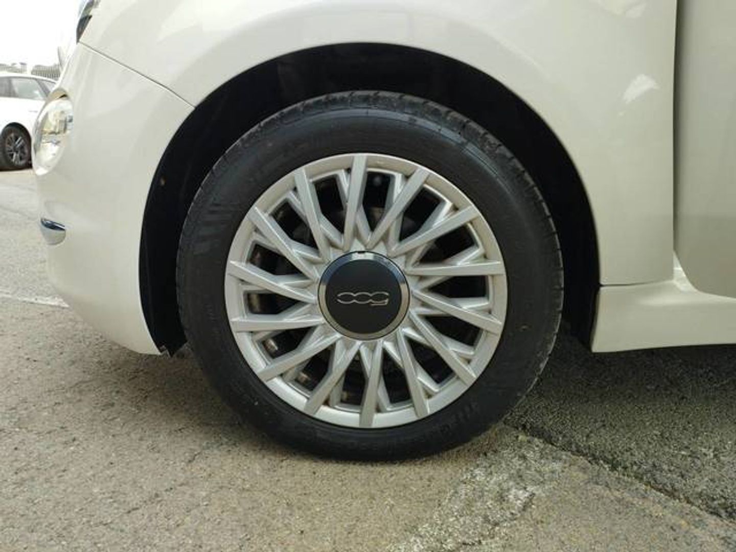 Fiat 500 1.0 Hybrid Dolcevita 51 kW (70 CV)