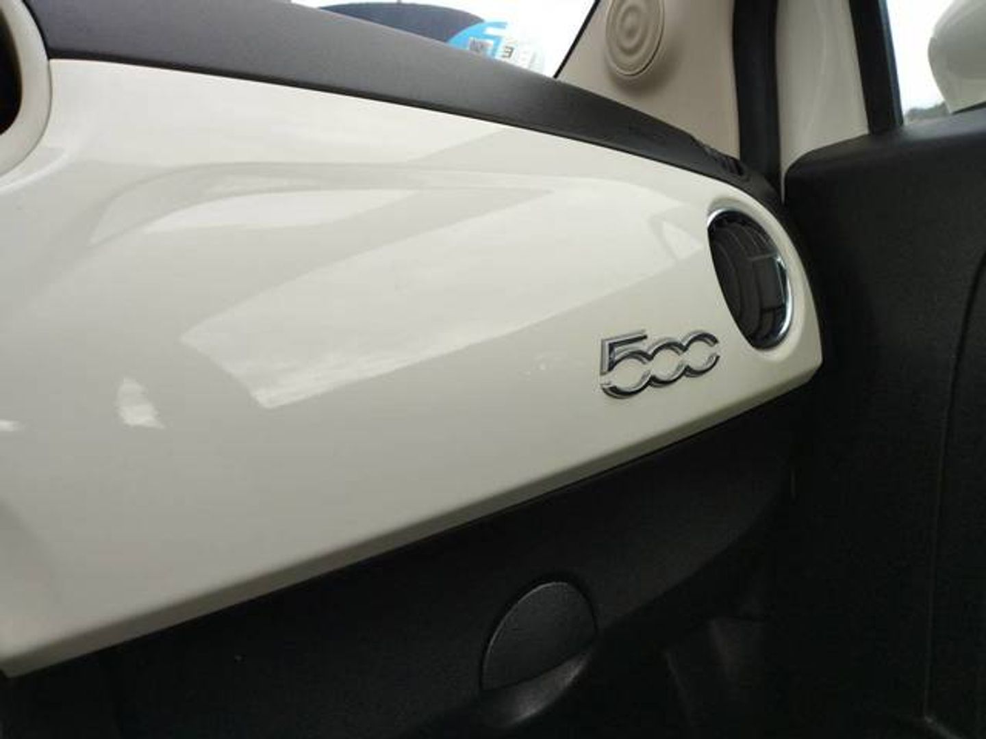 Fiat 500 1.0 Hybrid Dolcevita 51 kW (70 CV)