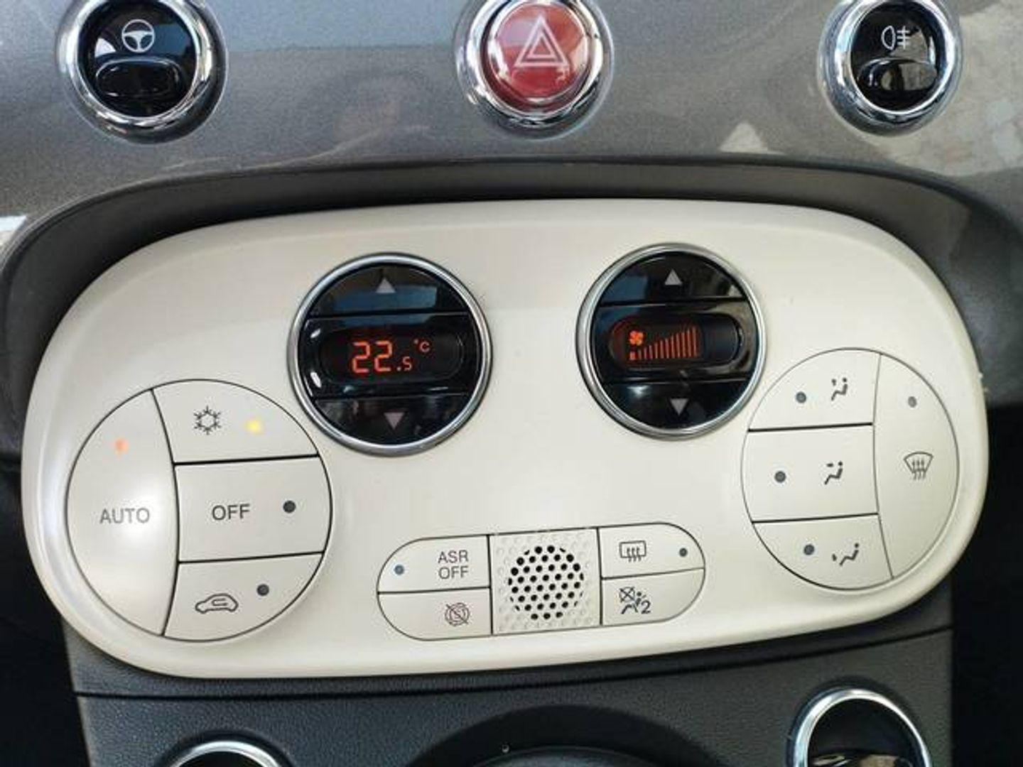 Fiat 500 1.0 Hybrid Dolcevita 51 kW (70 CV)