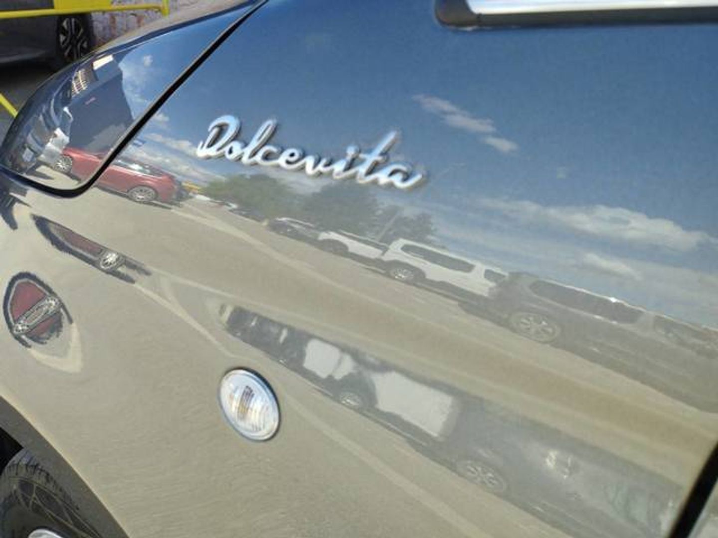 Fiat 500 1.0 Hybrid Dolcevita 51 kW (70 CV)