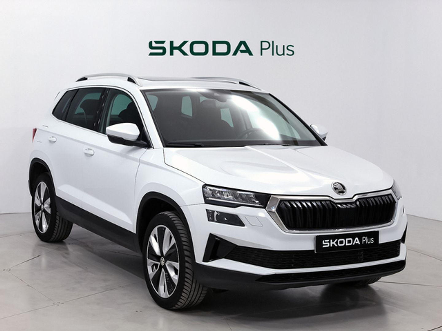 Skoda Karoq 1.5 TSI ACT Design DSG 110 kW (150 CV) Blanco SUV