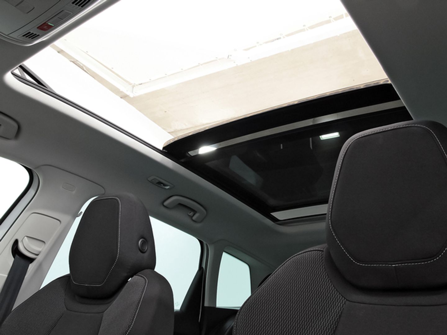 Skoda Karoq 1.5 TSI ACT Design DSG 110 kW (150 CV)