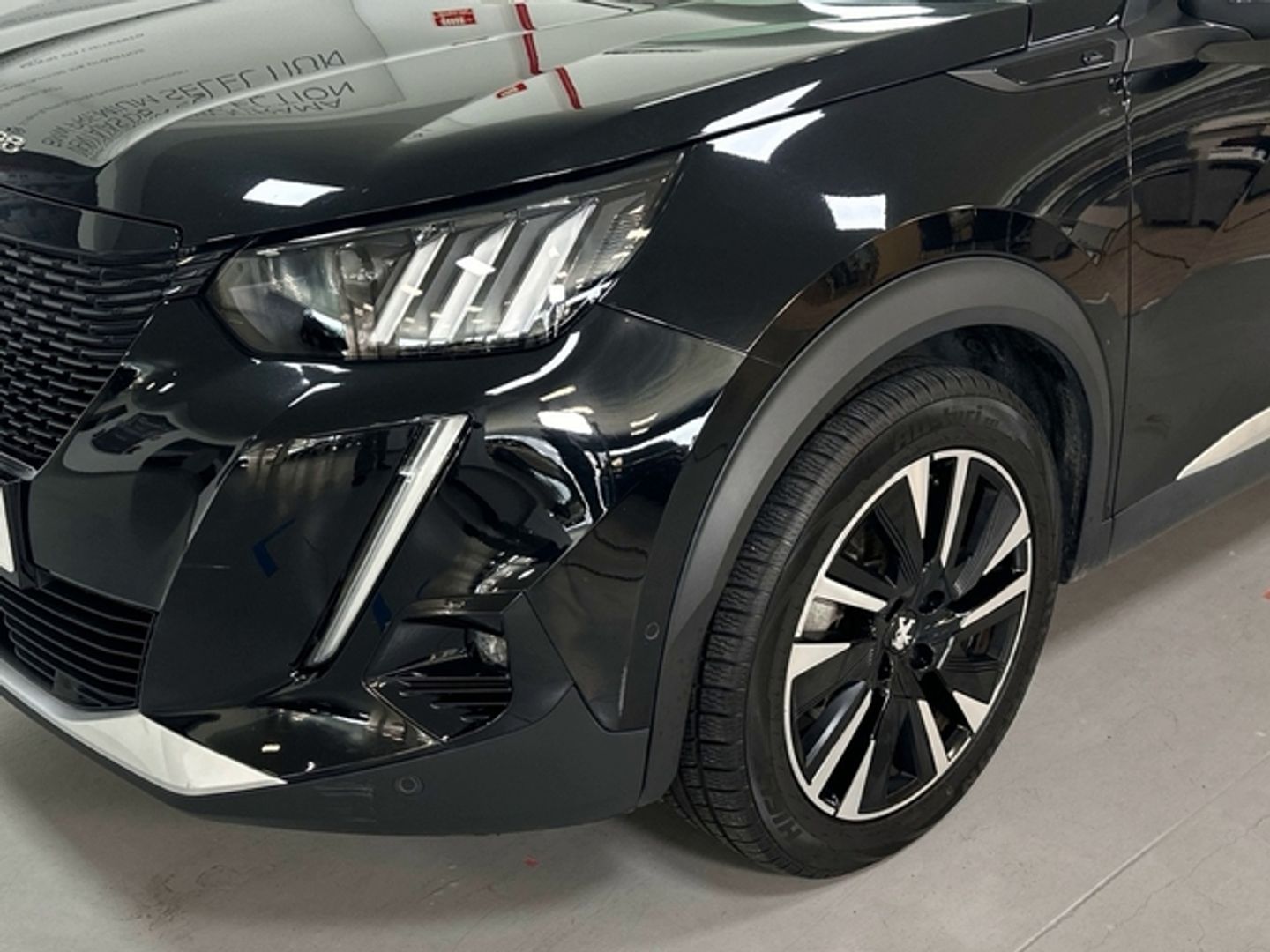 Peugeot e-2008 Eléctrico GT 100 kW (136 CV)