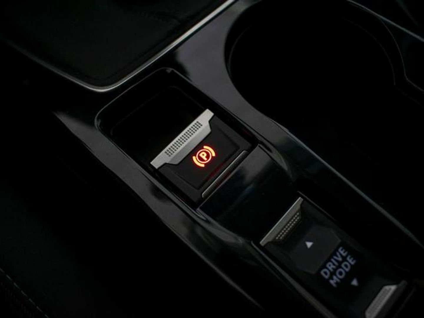 Peugeot 208 PureTech 100 Allure 75 kW (100 CV)