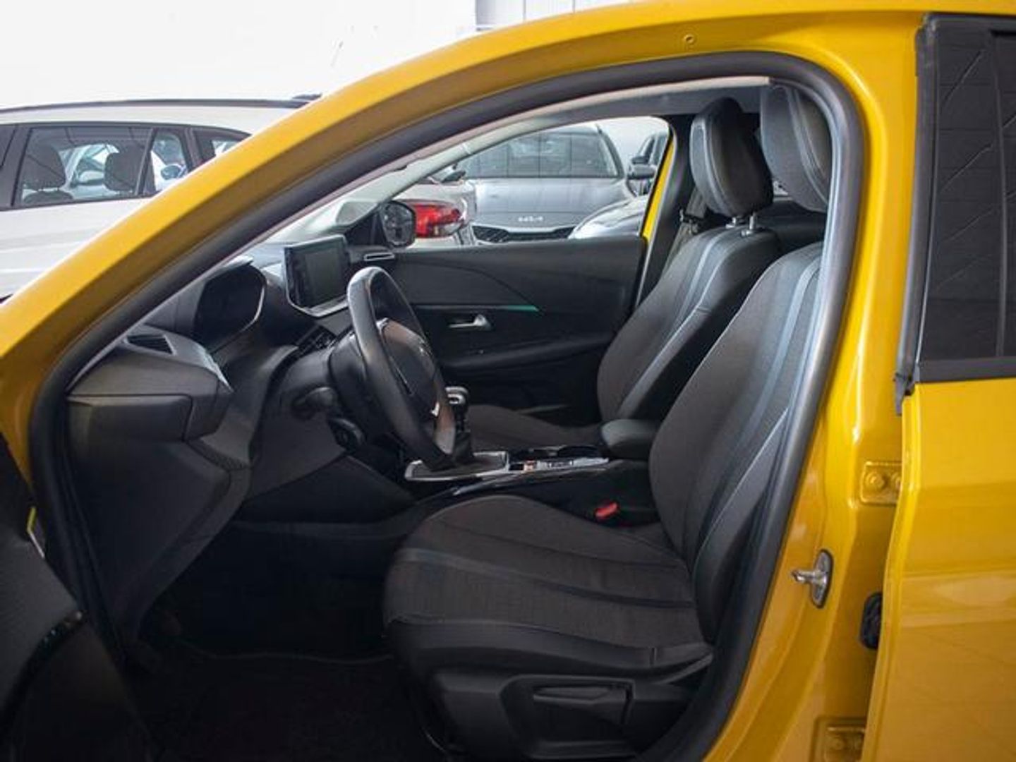 Peugeot 208 PureTech 100 Allure 75 kW (100 CV)