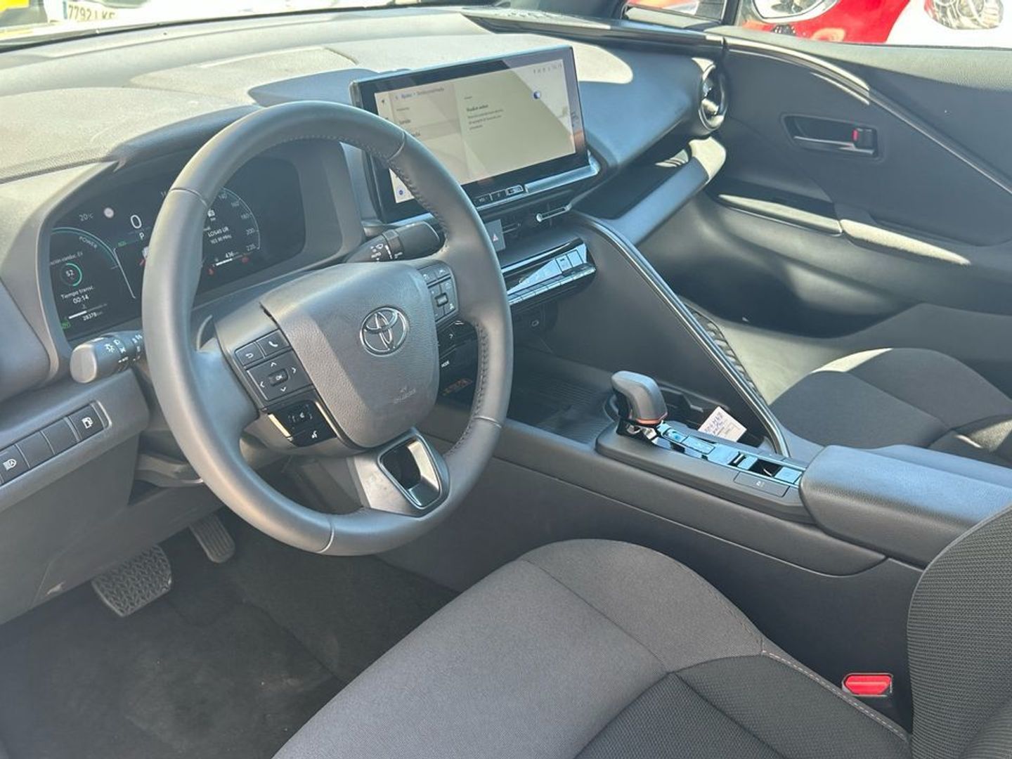 Toyota C-HR 200H Advance 135 kW (184 CV)