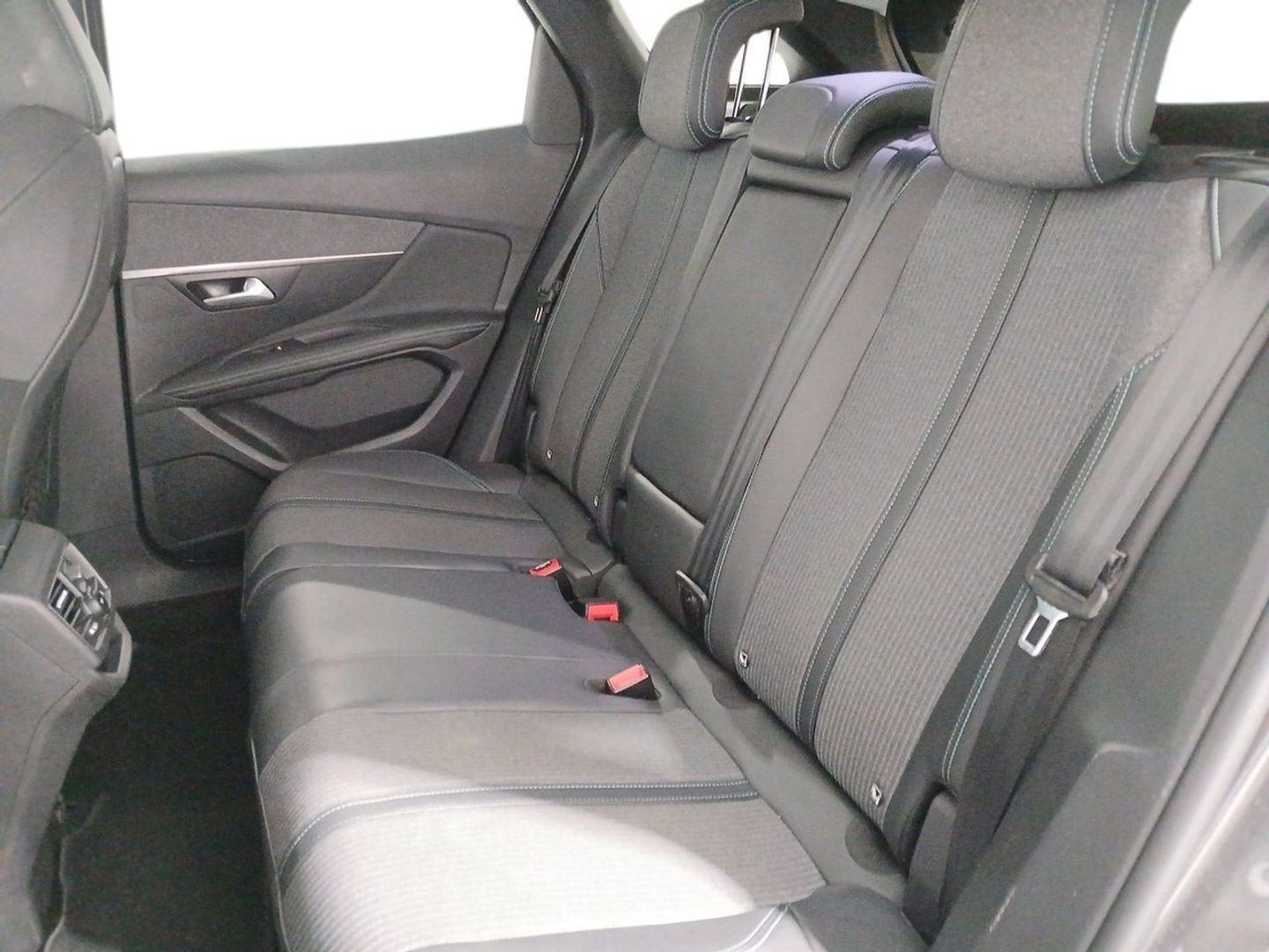 Peugeot 3008 BlueHDi 130 S&S Allure Pack EAT8 96 kW (130 CV)