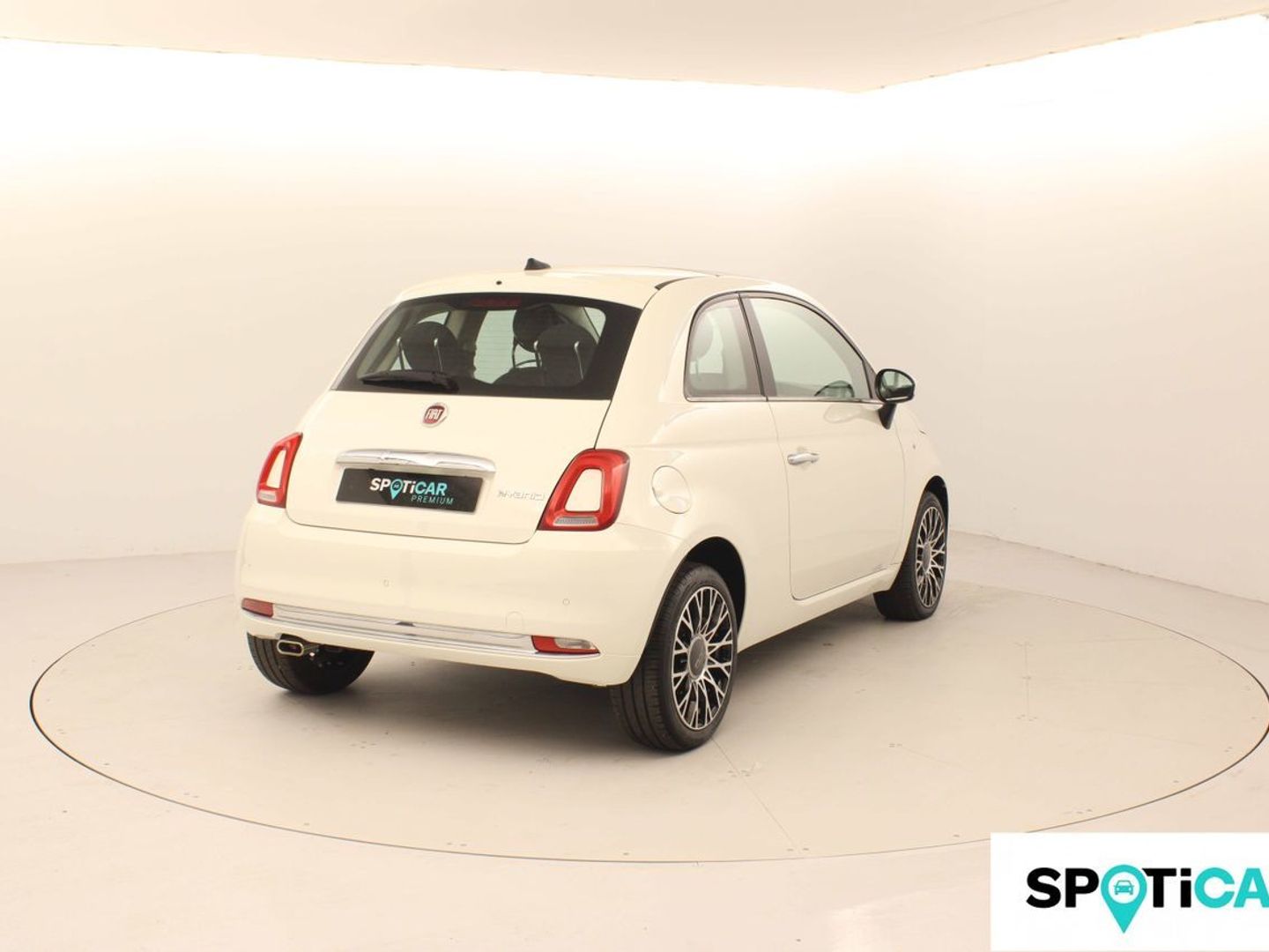 Fiat 500 1.0 Hybrid Dolcevita 51 kW (70 CV)