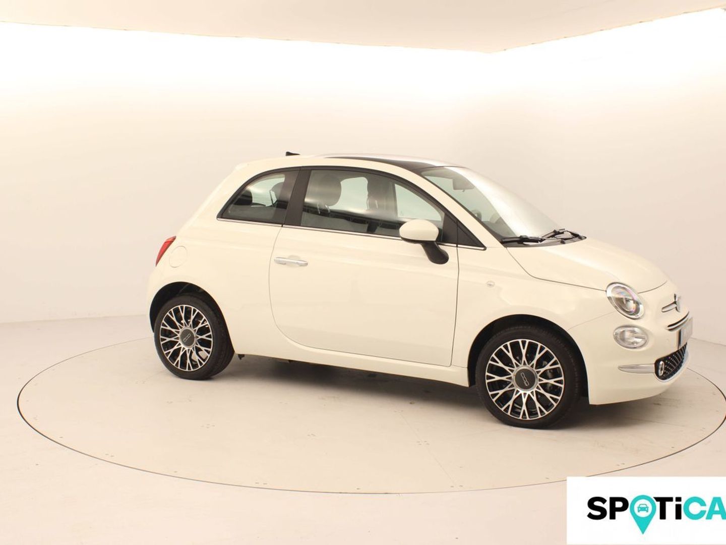 Fiat 500 1.0 Hybrid Dolcevita 51 kW (70 CV)