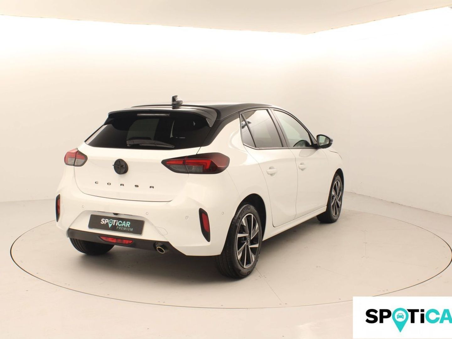Opel Corsa 1.2T XHT GS 74 kW (100 CV)