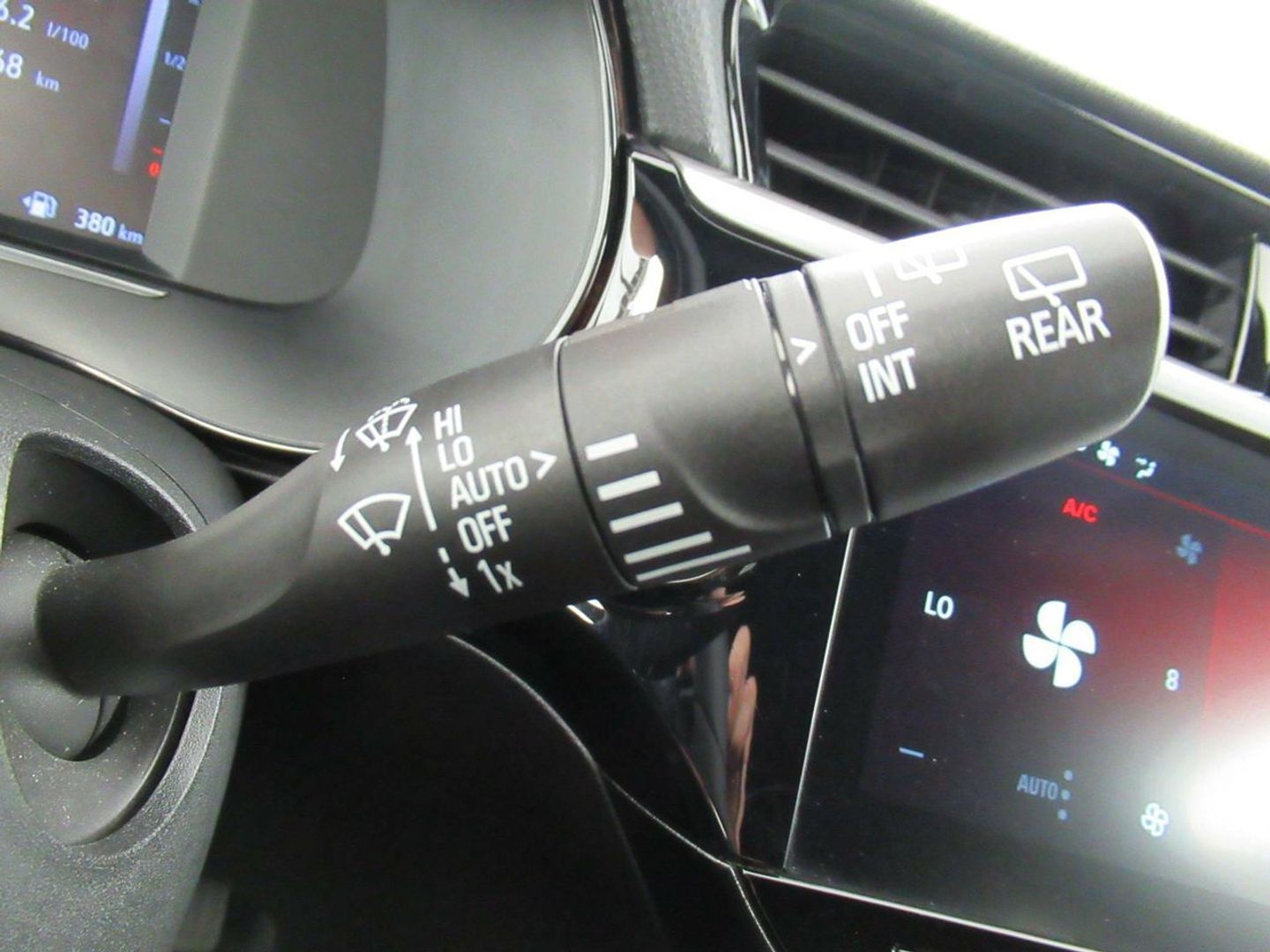 Opel Corsa 1.2T XHT GS 74 kW (100 CV)