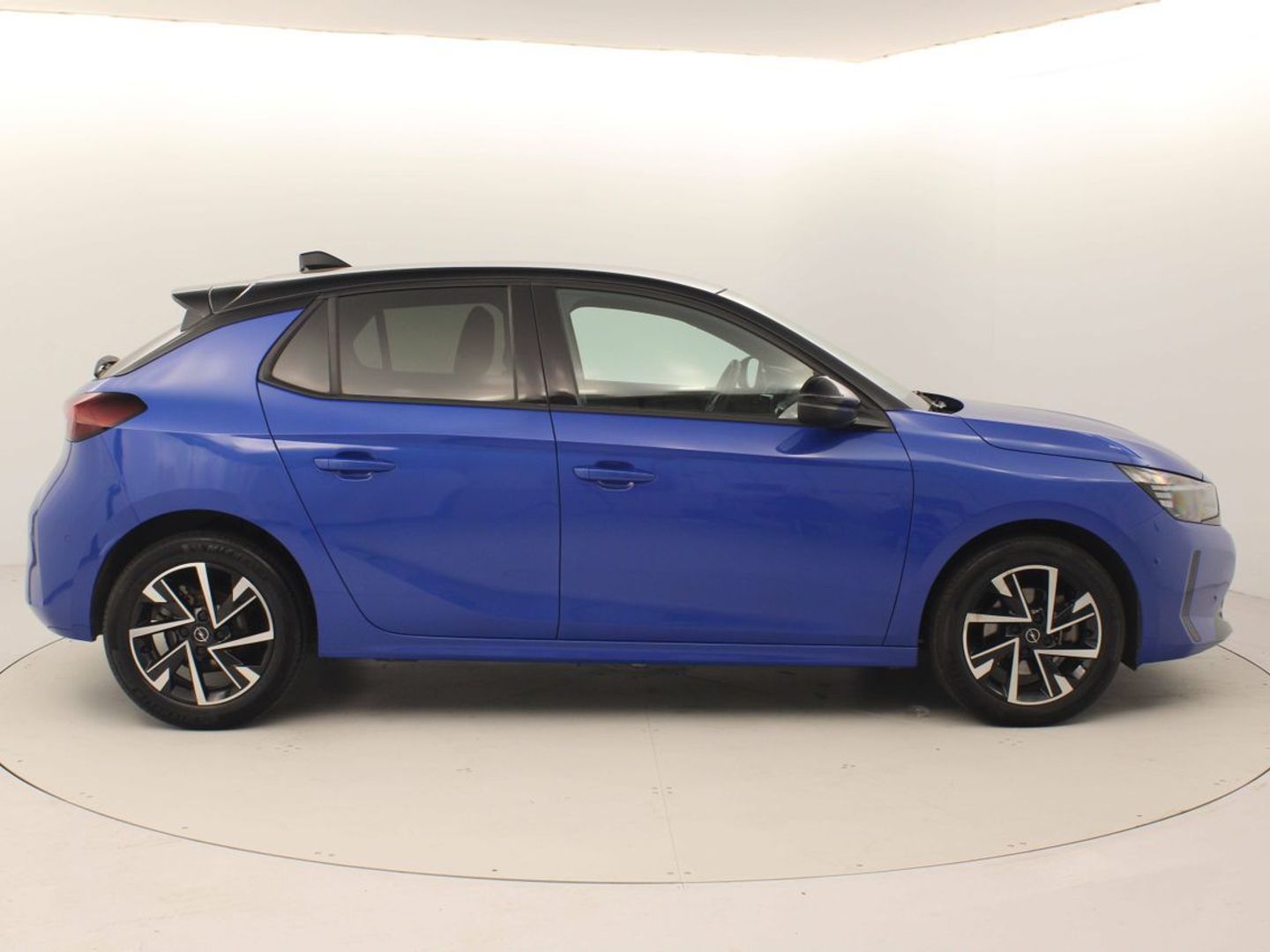 Opel Corsa 1.2T XHT GS 74 kW (100 CV)