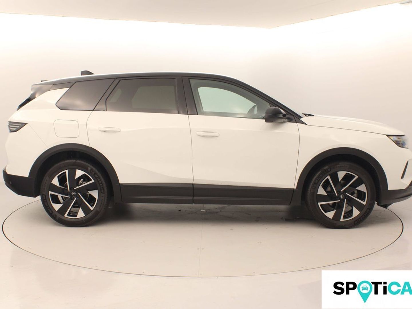 Opel Crossland 1.2T XHT Hybrid GS eDCT6 100 kW (136 CV)