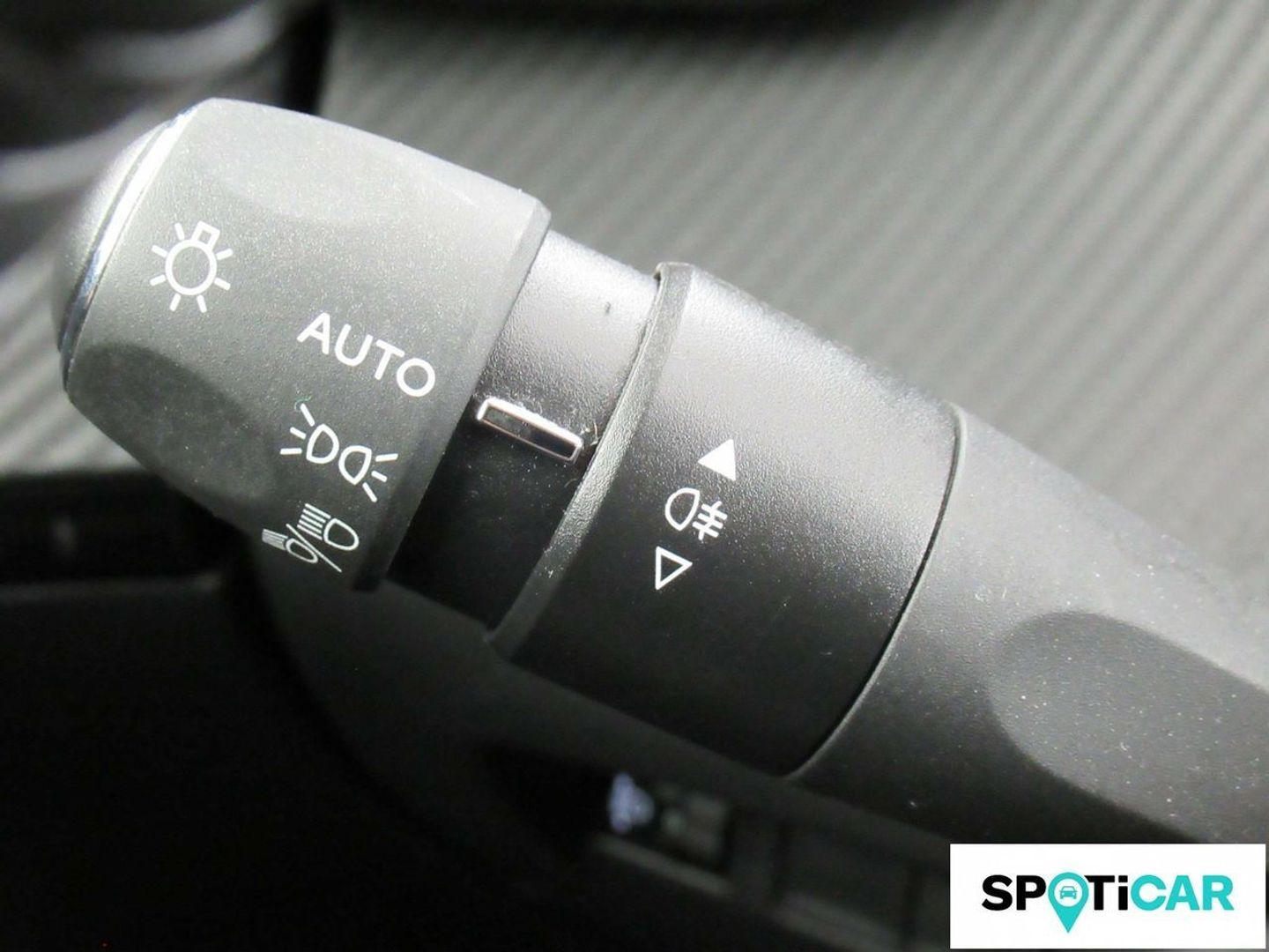 Peugeot 2008 PureTech 100 S&S Allure 75 kW (100 CV)