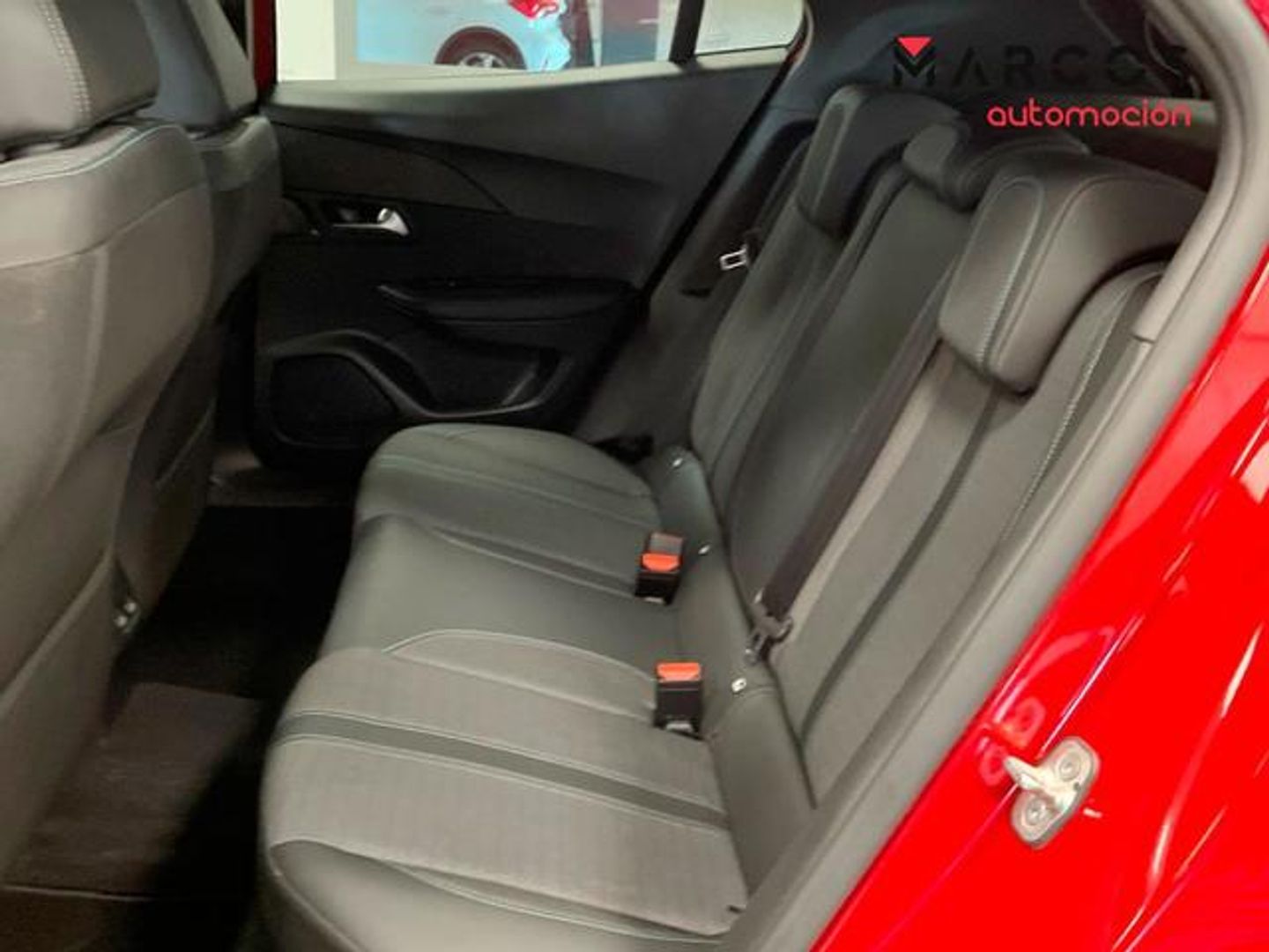 Peugeot 2008 PureTech 130 S&S Allure Pack 96 kW (130 CV)