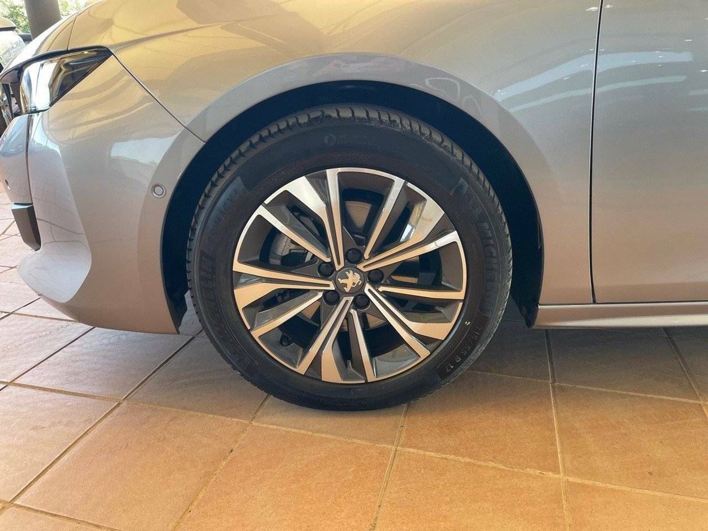 Peugeot 508 BlueHDI 130 S&S Allure Pack EAT8 96 kW (130 CV)