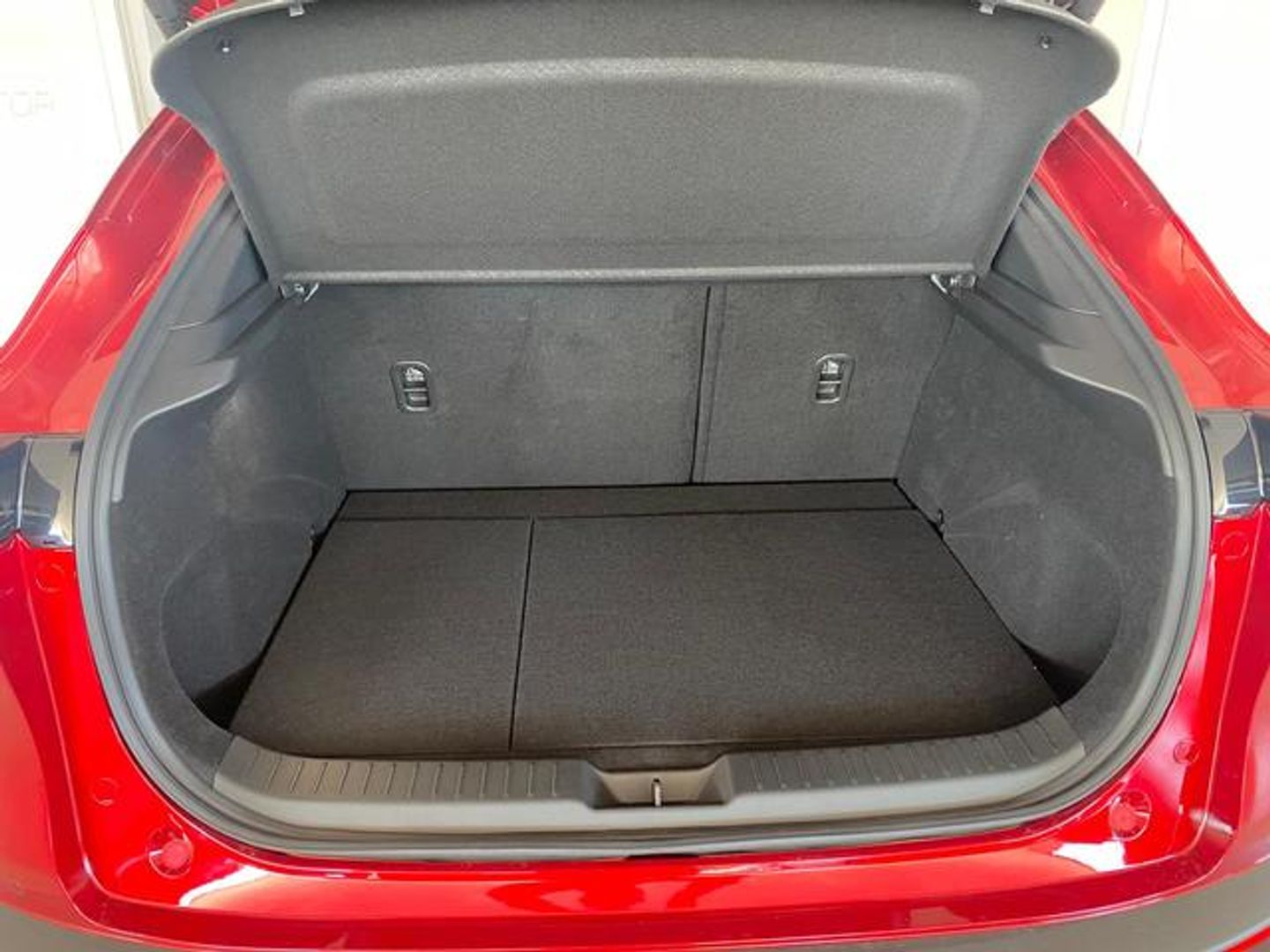 Mazda CX-30 e-SKYACTIV G MHEV Homura 103 kW (140 CV)