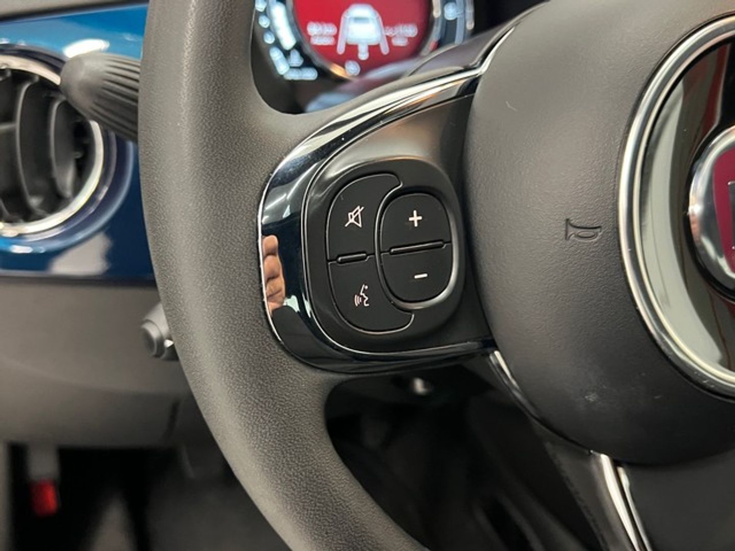Fiat 500 1.0 Hybrid Dolcevita 51 kW (70 CV)