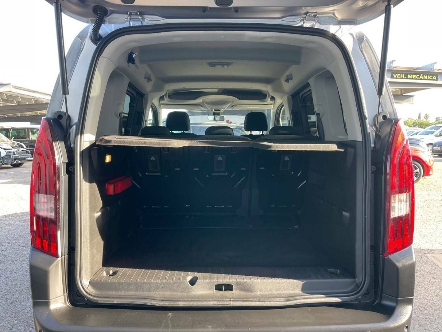 Peugeot Rifter PureTech Allure Standard 81 kW (110 CV)