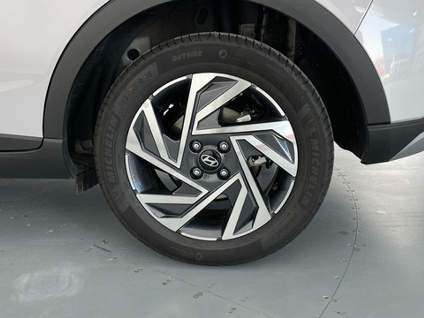 Hyundai Bayon 1.0 TGDI 48V Maxx 74 kW (100 CV)