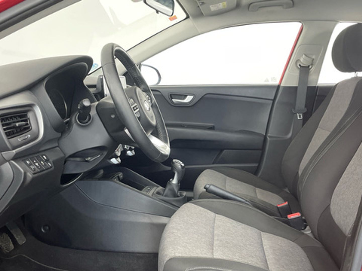Kia Stonic 1.0 T-GDi MHEV iMT Concept 74 kW (100 CV)