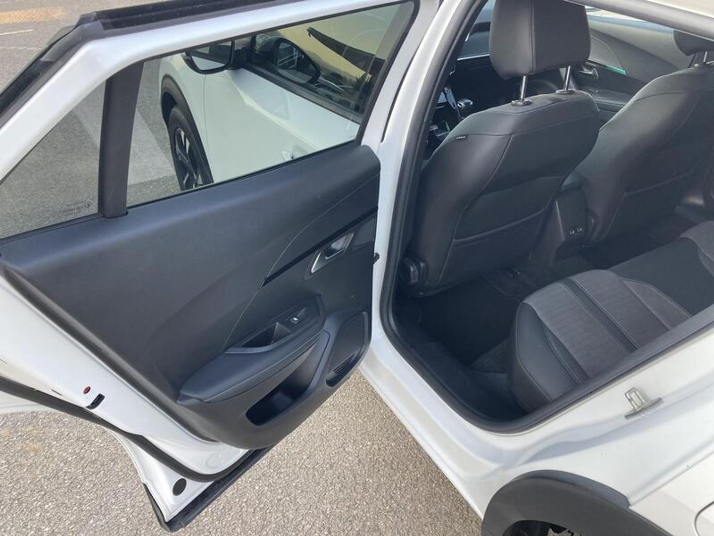 Peugeot 2008 BlueHDi 110 Allure Pack 81 kW (110 CV)