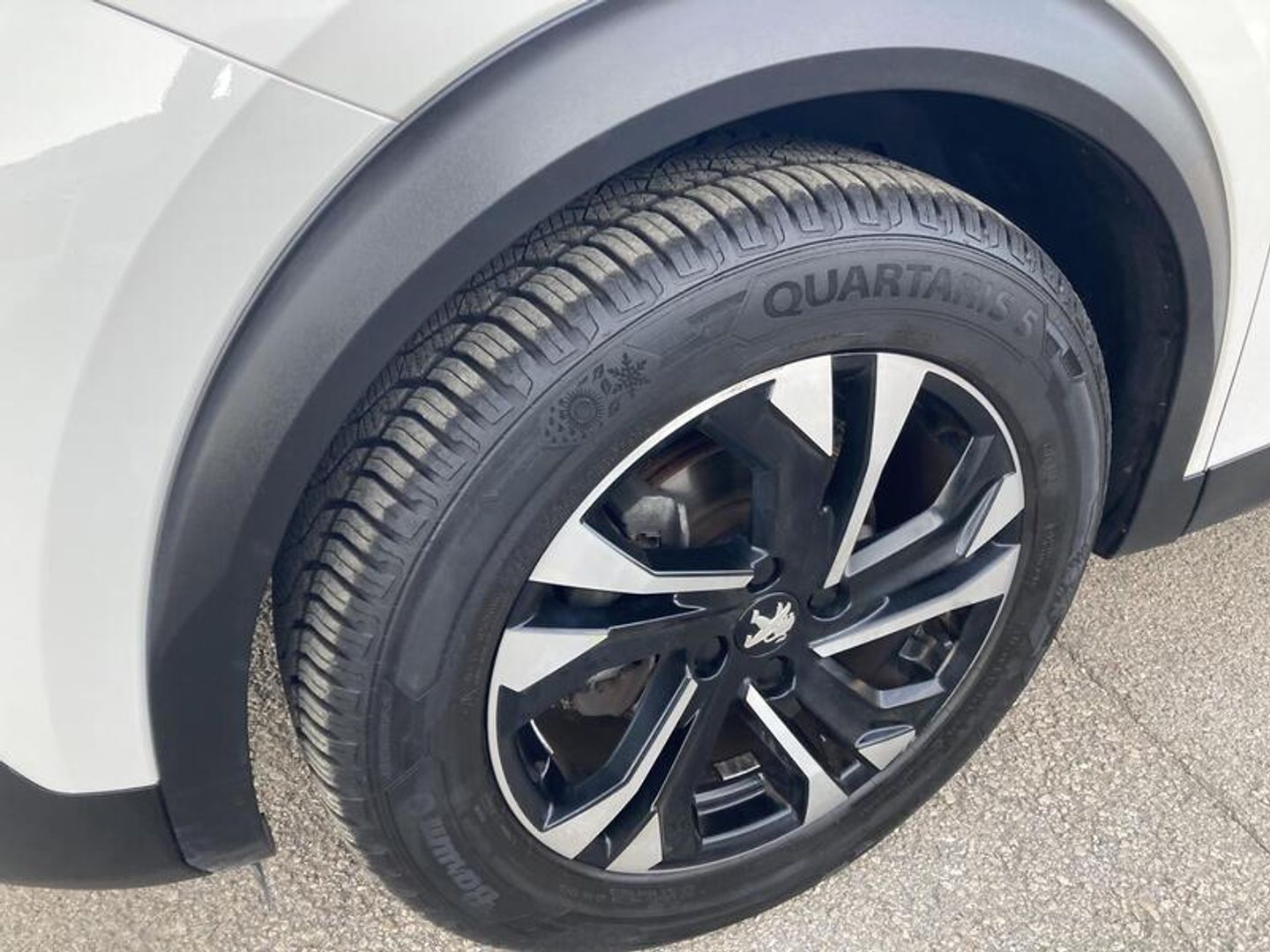 Peugeot 2008 BlueHDi 110 Allure Pack 81 kW (110 CV)
