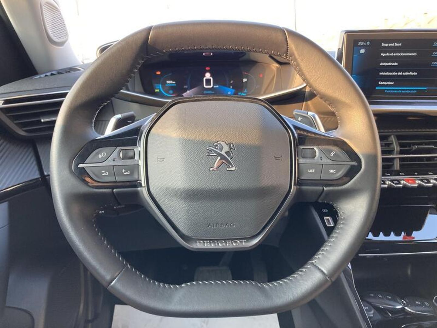 Peugeot 2008 PureTech 130 S&S Allure Pack EAT8 96 kW (130 CV)