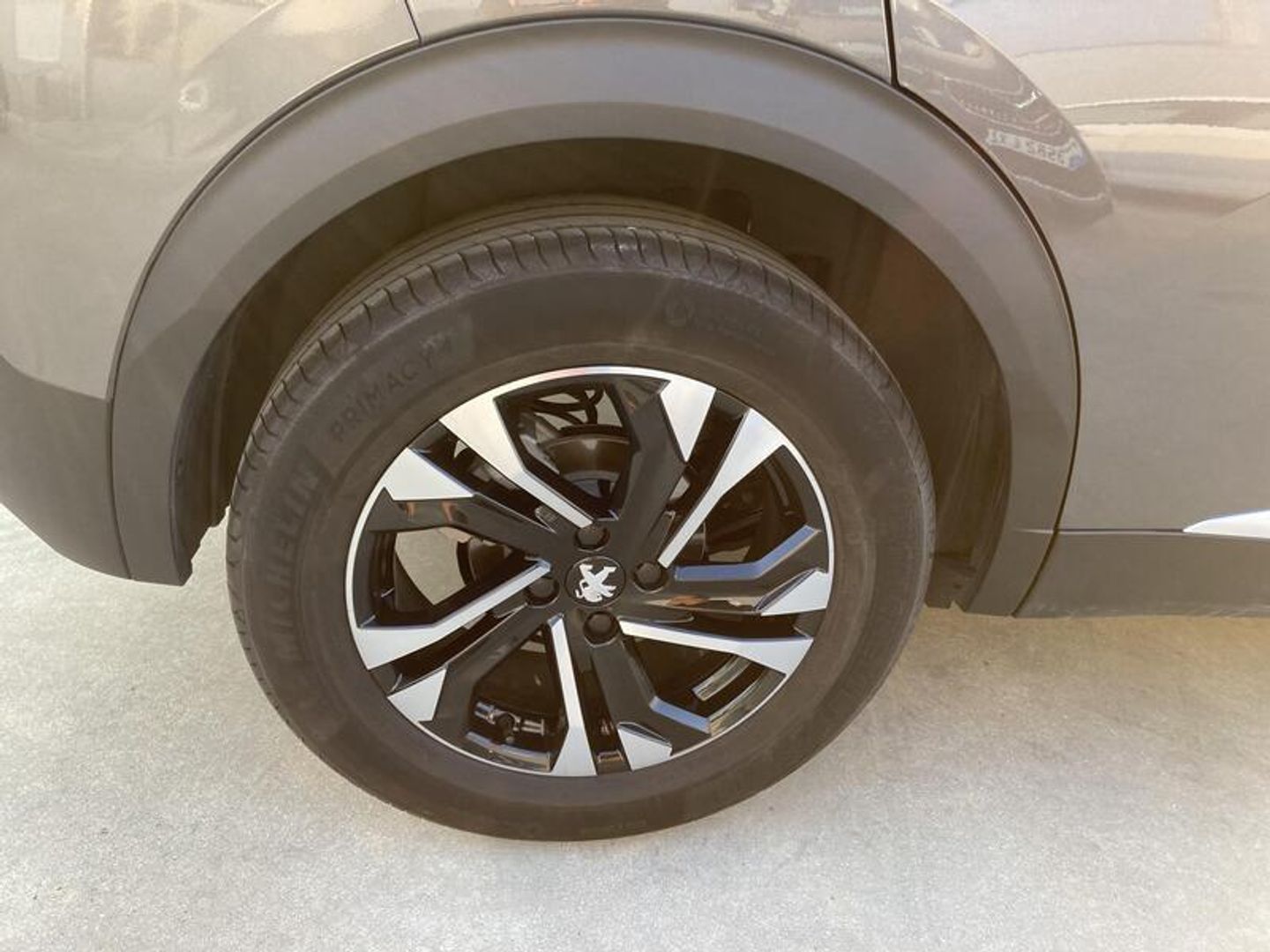 Peugeot 2008 PureTech 130 S&S Allure Pack EAT8 96 kW (130 CV)
