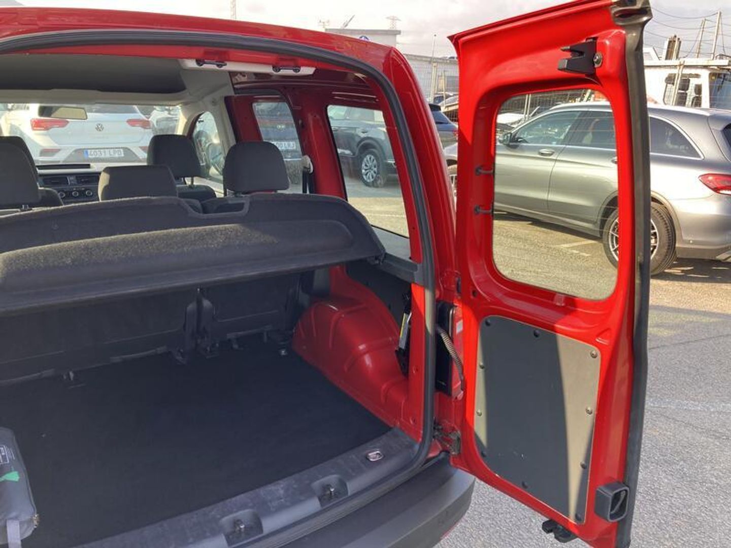 Volkswagen Caddy Profesional Kombi 2.0 TDI BMT 75 kW (102 CV)