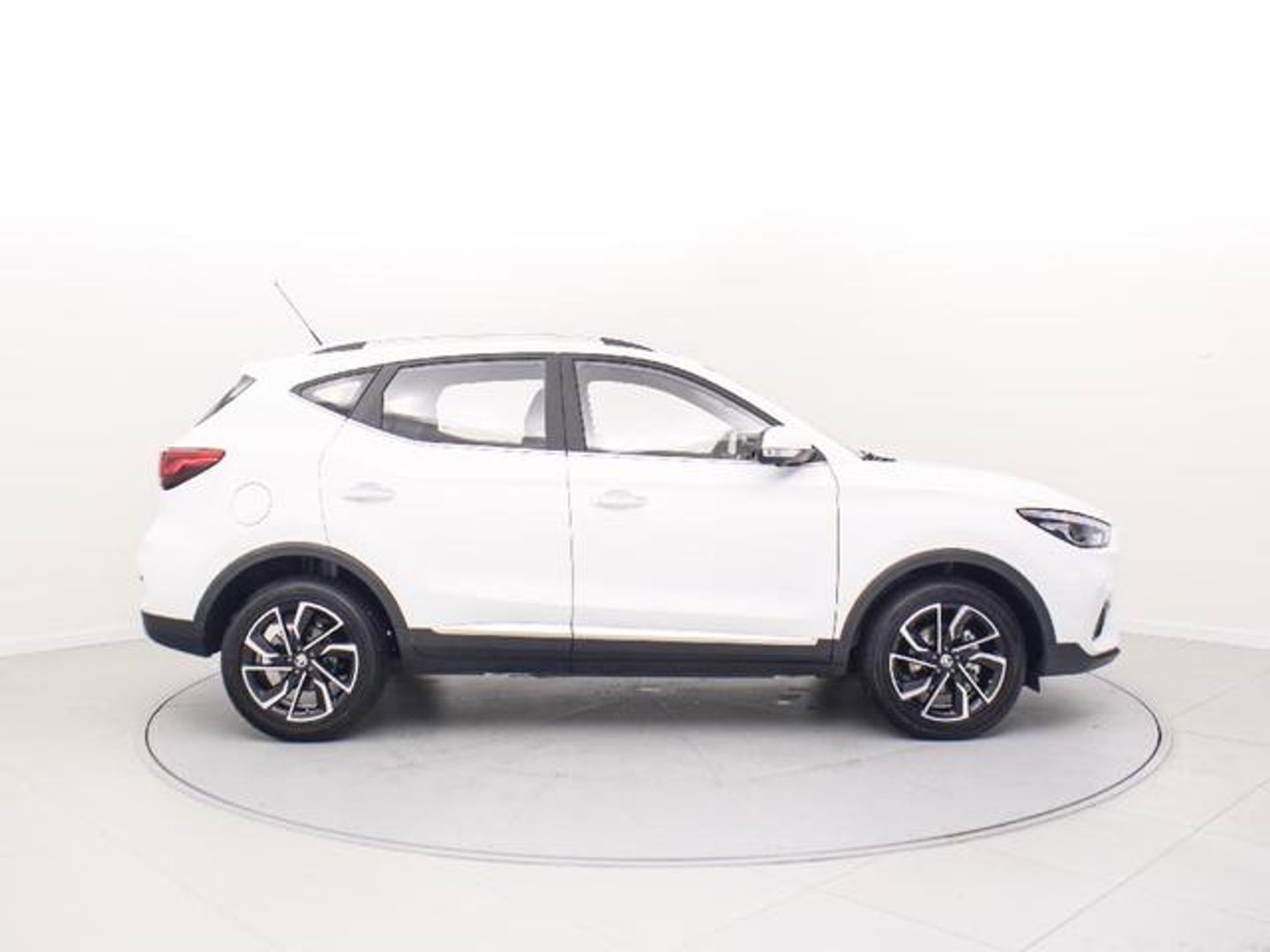 MG ZS 1.5 Luxury 78 kW (106 CV)
